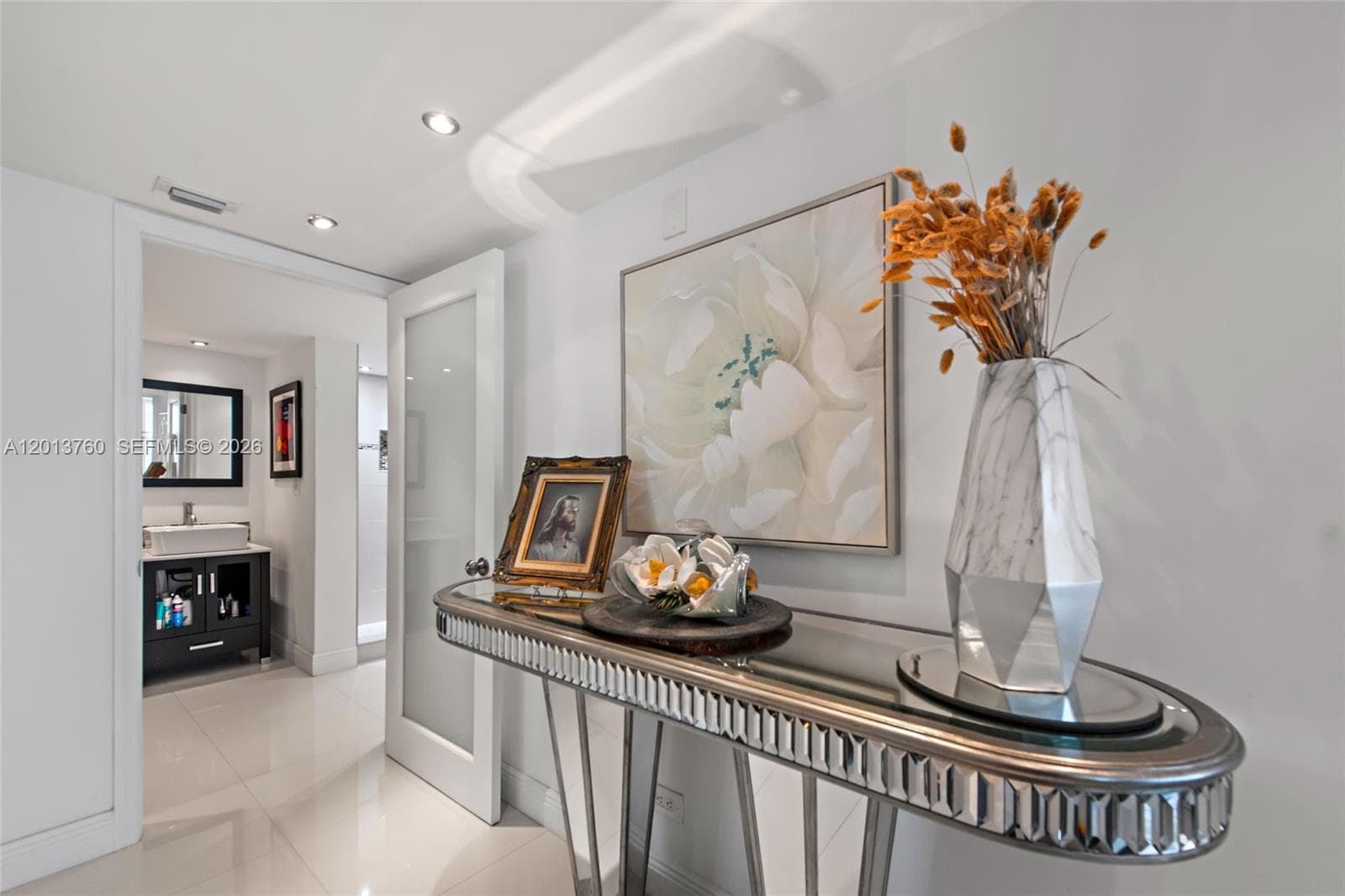 6039 Collins Ave, Miami Beach FL 33140 — 25