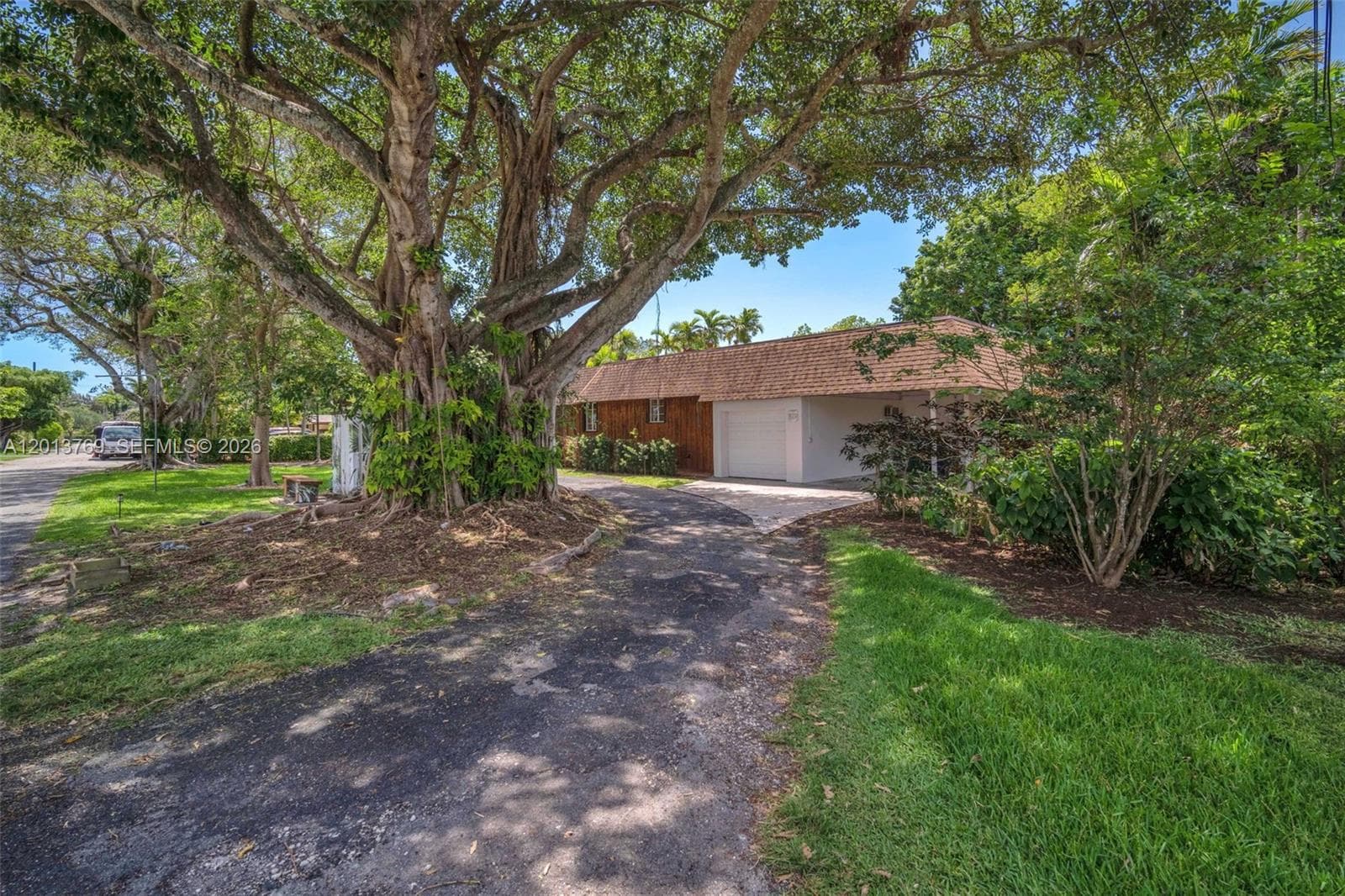 470 NE 113th St # 1, Miami FL 33161 — 54