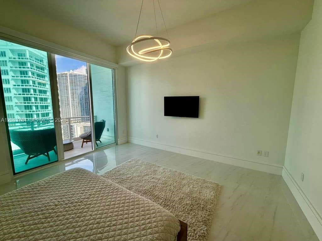 900 Brickell Key Blvd # 2604, Miami FL 33131 — 17