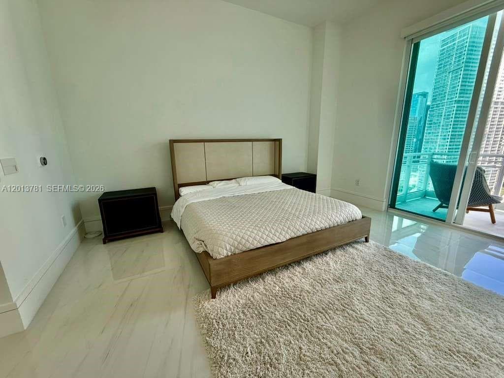 900 Brickell Key Blvd # 2604, Miami FL 33131 — 18