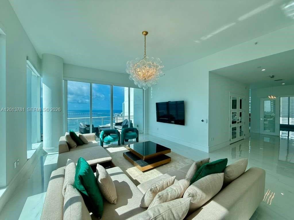 900 Brickell Key Blvd # 2604, Miami FL 33131 — 11