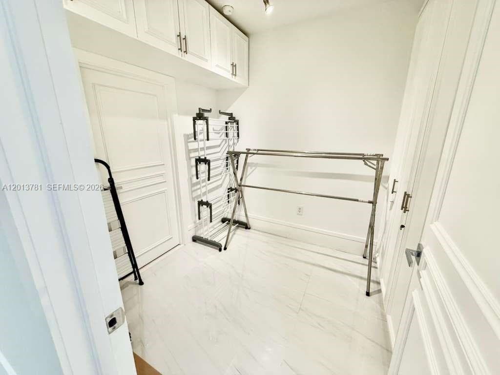 900 Brickell Key Blvd # 2604, Miami FL 33131 — 39