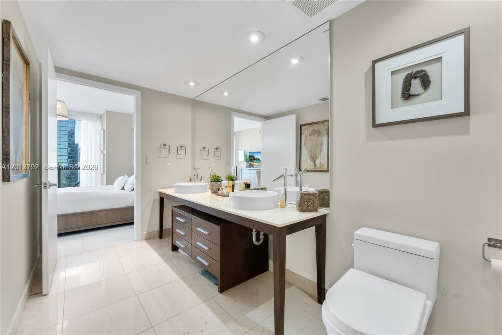 475 Brickell Ave # 3515, Miami FL 33131 — 19