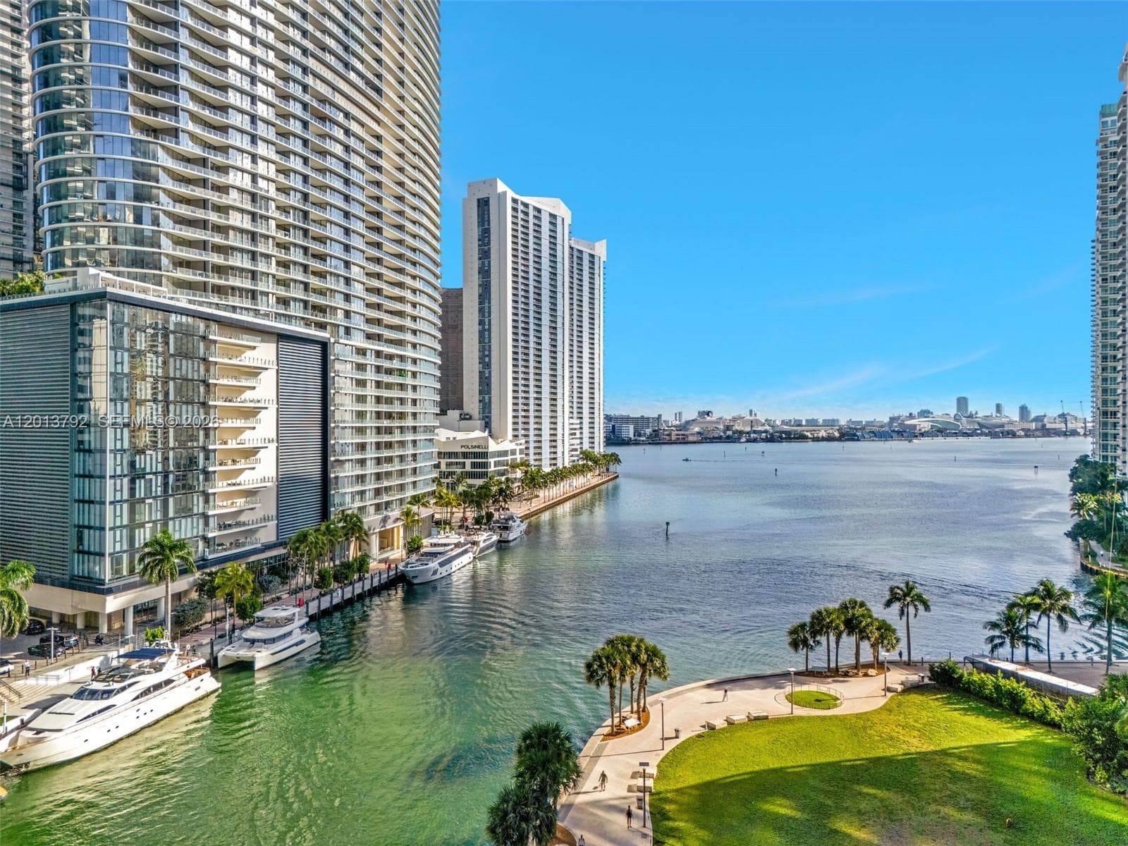 475 Brickell Ave # 3515, Miami FL 33131 — 25