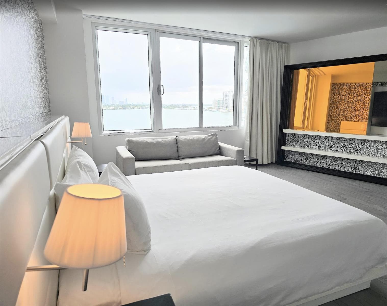 1100 West Avenue # 918, Miami Beach FL 33139 — 2