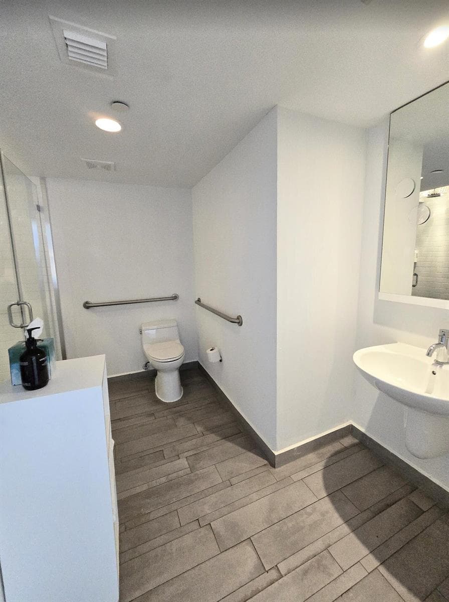 1100 West Avenue # 918, Miami Beach FL 33139 — 9