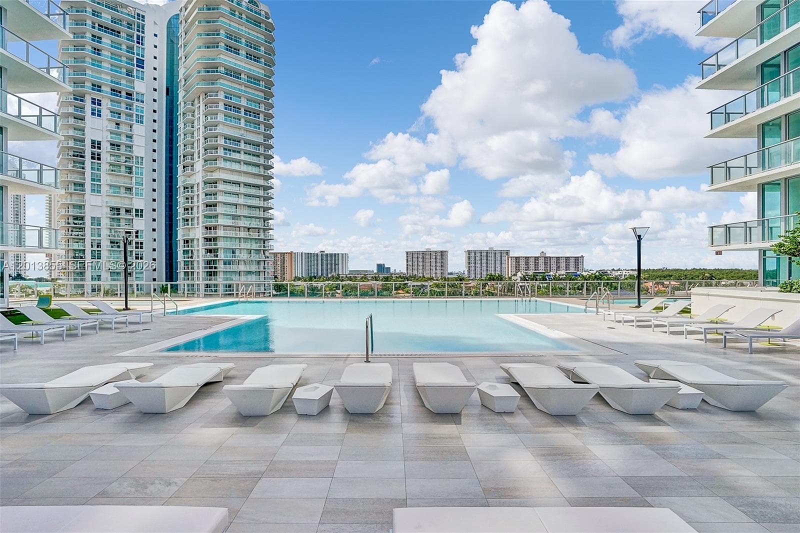 330 Sunny Isles Blvd # 2205, Sunny Isles Beach FL 33160 — 52