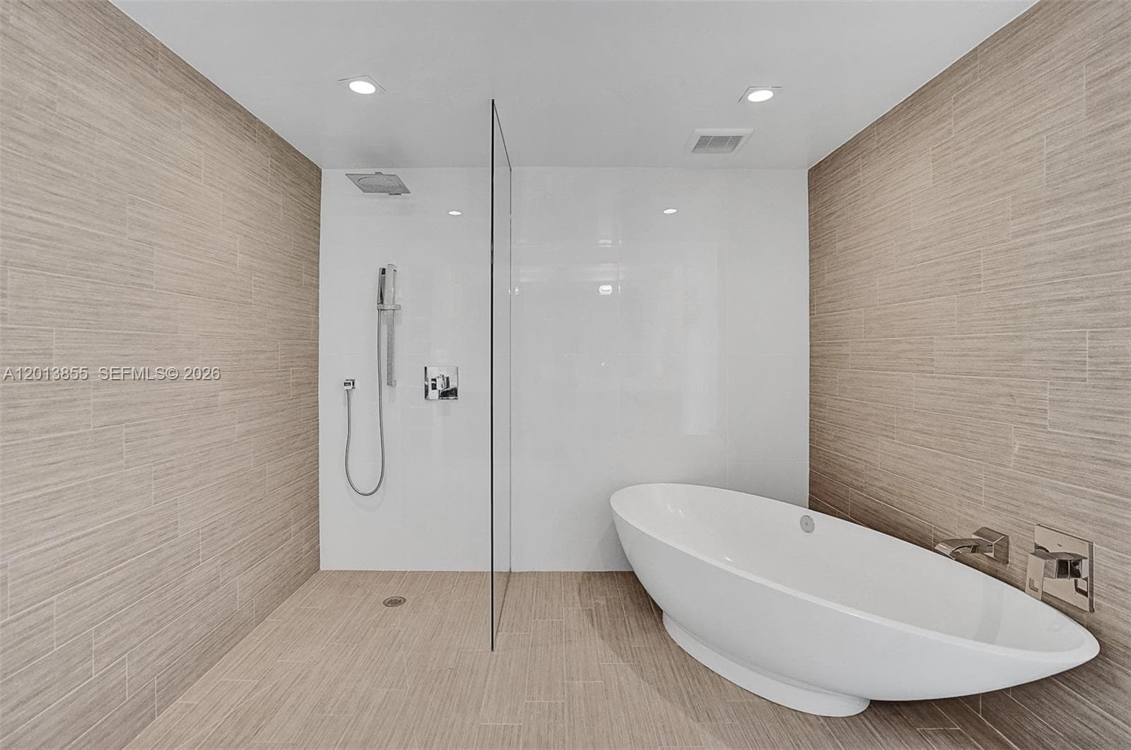 330 Sunny Isles Blvd # 2205, Sunny Isles Beach FL 33160 — 17