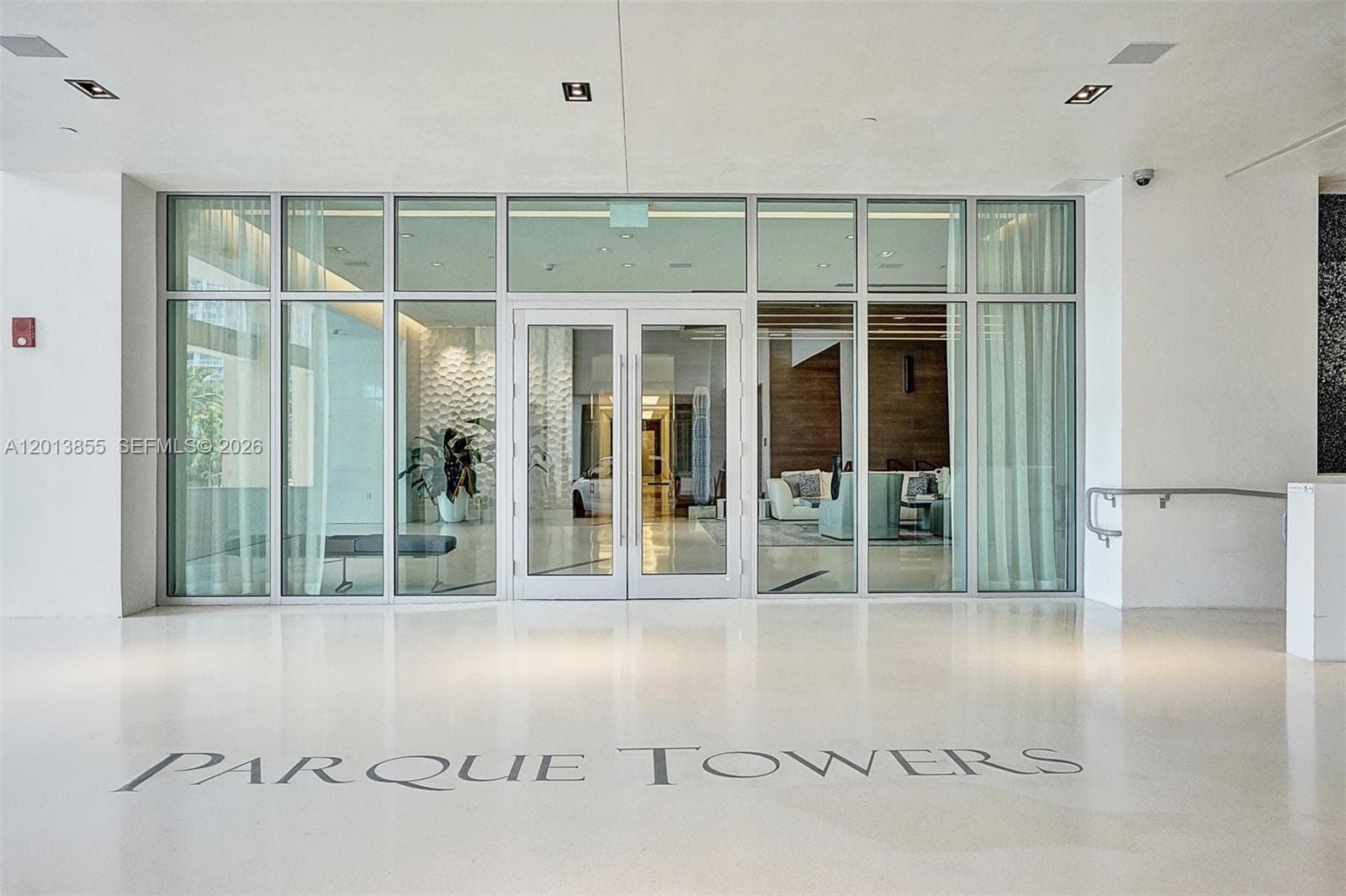 330 Sunny Isles Blvd # 2205, Sunny Isles Beach FL 33160 — 38