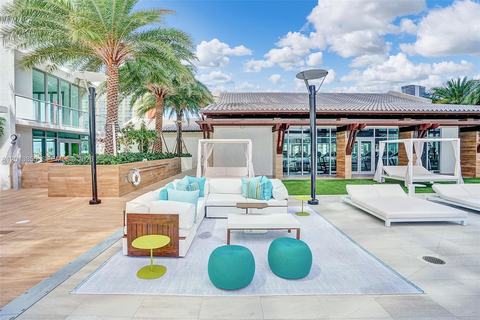 330 Sunny Isles Blvd # 2205, Sunny Isles Beach FL 33160 — 50