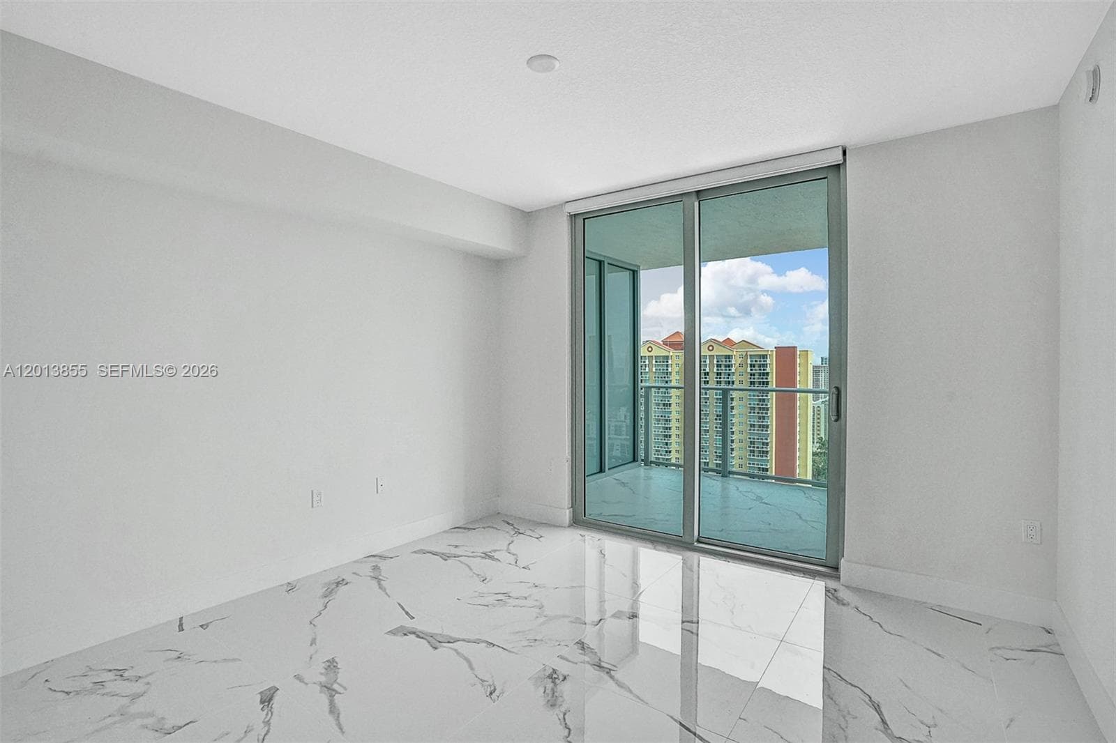 330 Sunny Isles Blvd # 2205, Sunny Isles Beach FL 33160 — 19
