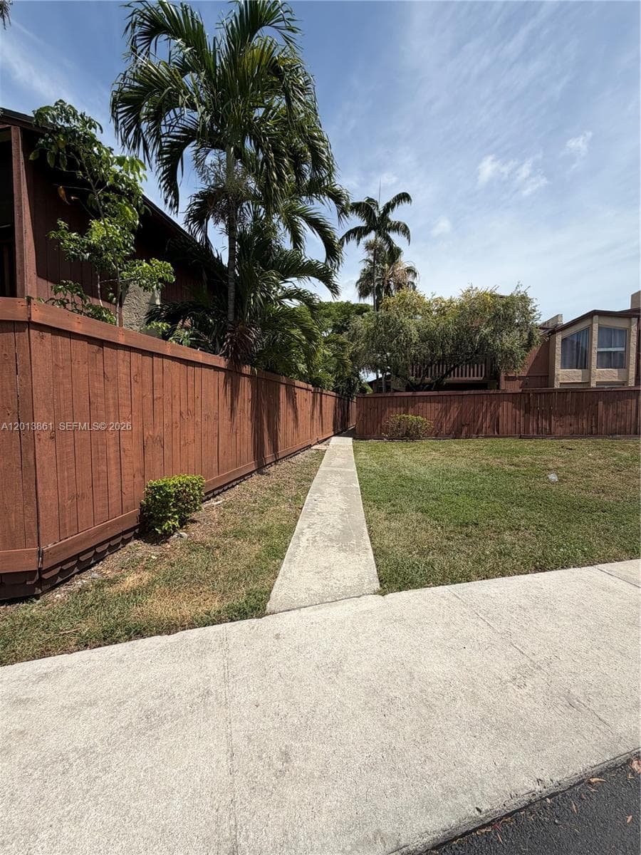 7024 SW 114th Pl # 52, Miami FL 33173 — 26