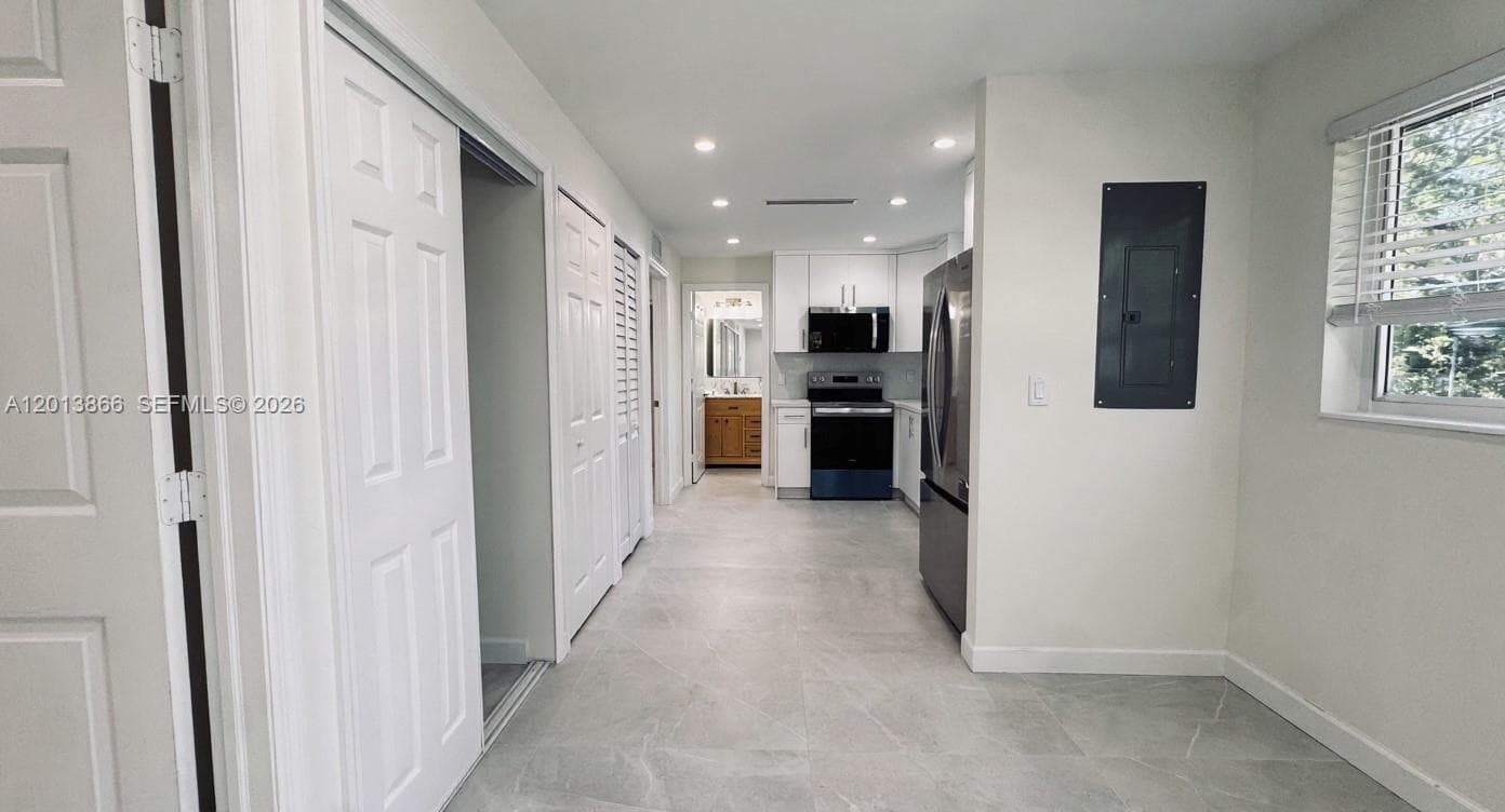 8442 SW 107th St, Miami FL 33156 — 1
