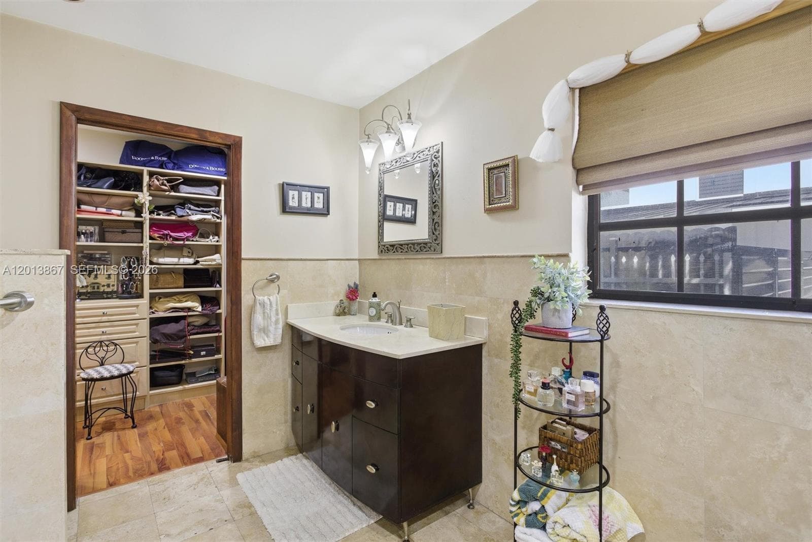 7200 N Oakmont Dr, Hialeah FL 33015 — 25