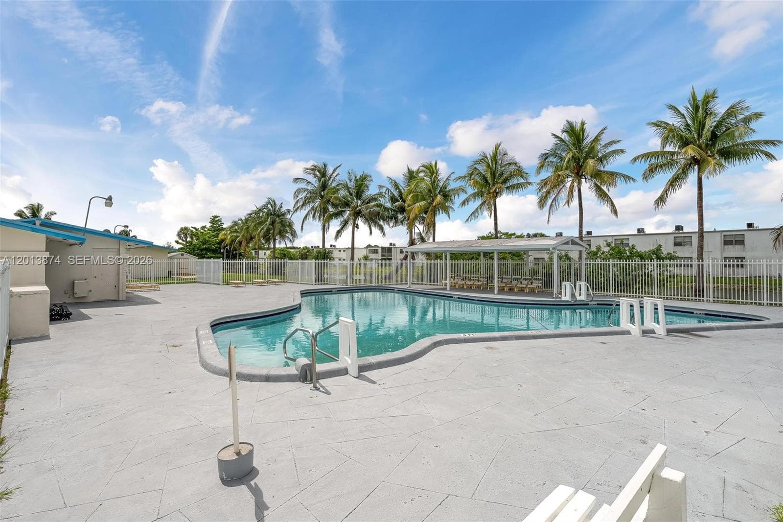 50 NW 204th St # H7, Miami Gardens FL 33169 — 25