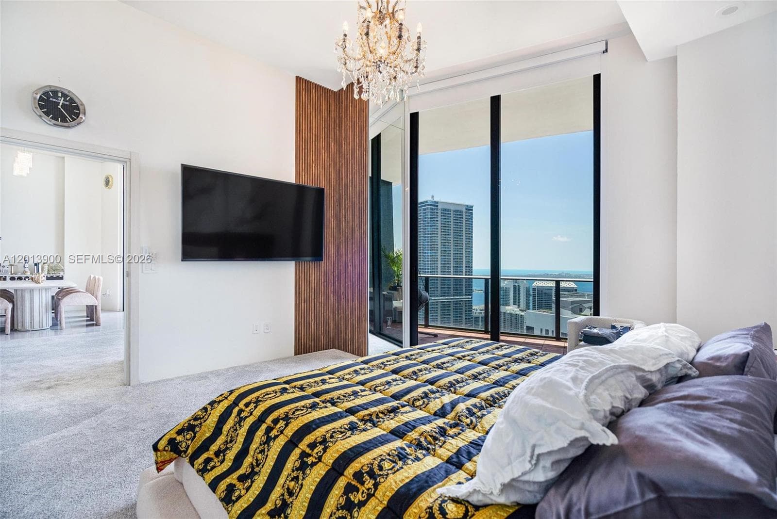 801 S Miami Ave # 5702, Miami FL 33130 — 17