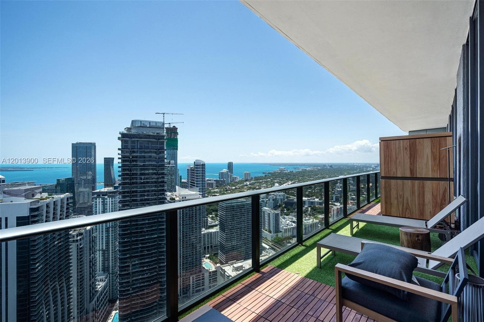 801 S Miami Ave # 5702, Miami FL 33130 — 36