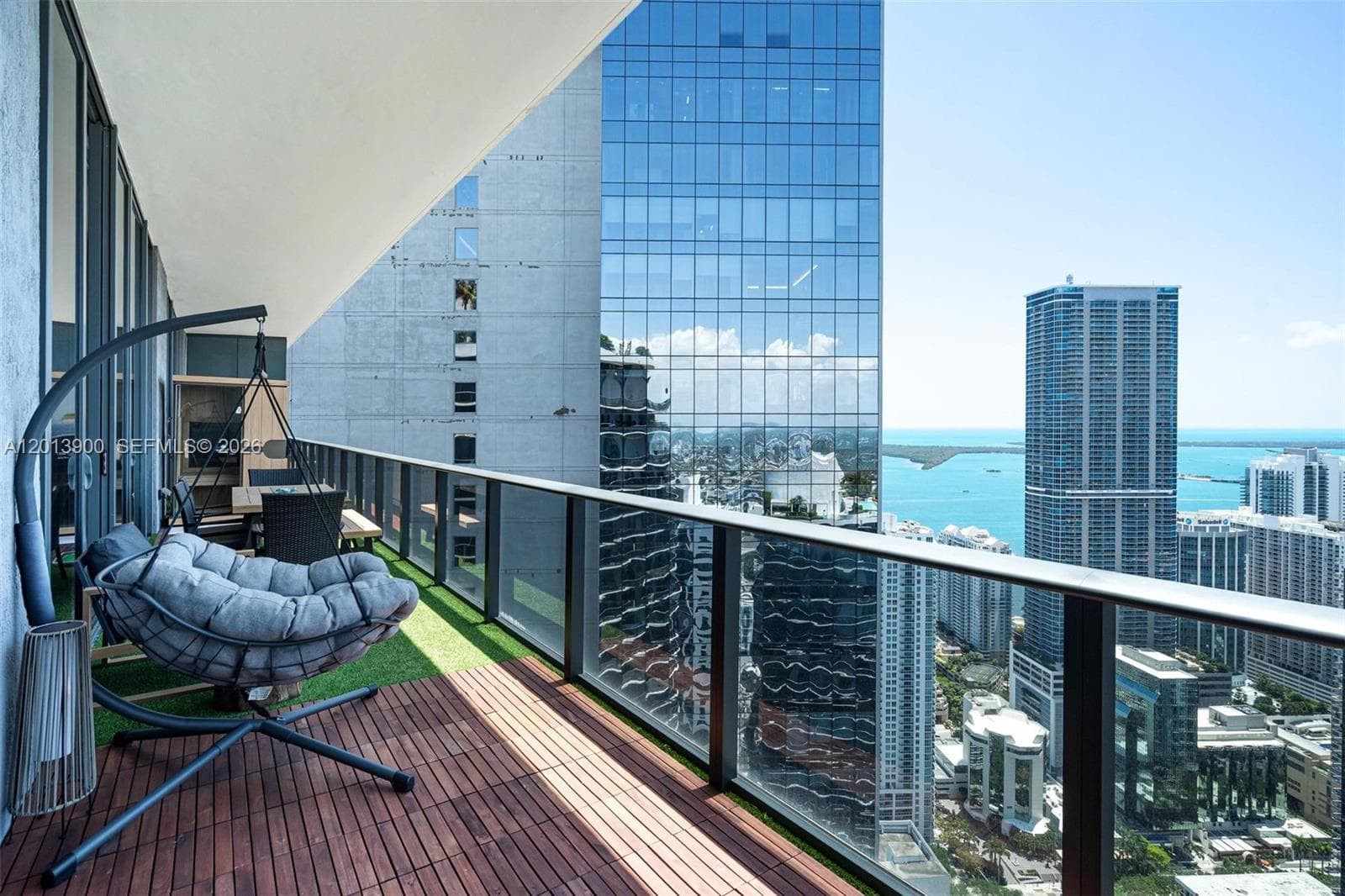 801 S Miami Ave # 5702, Miami FL 33130 — 32