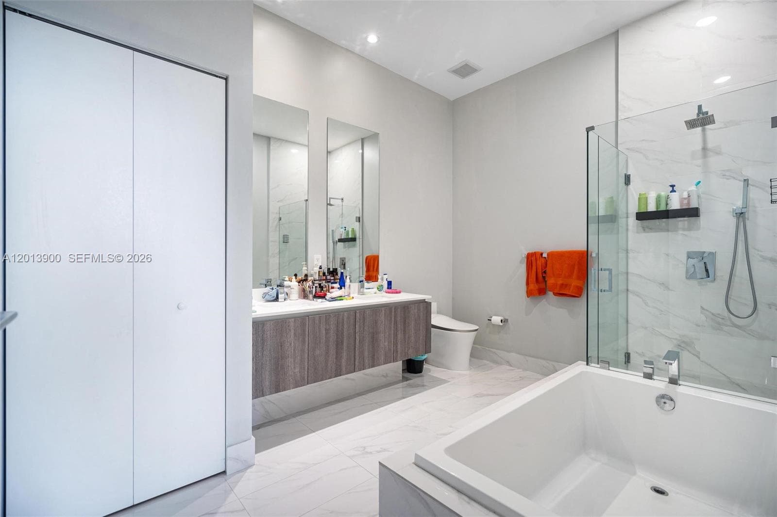801 S Miami Ave # 5702, Miami FL 33130 — 24