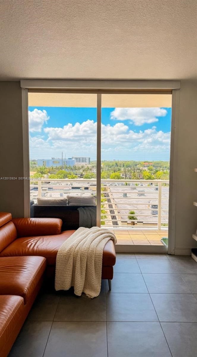 2775 NE 187th St # 609, Aventura FL 33180 — 5