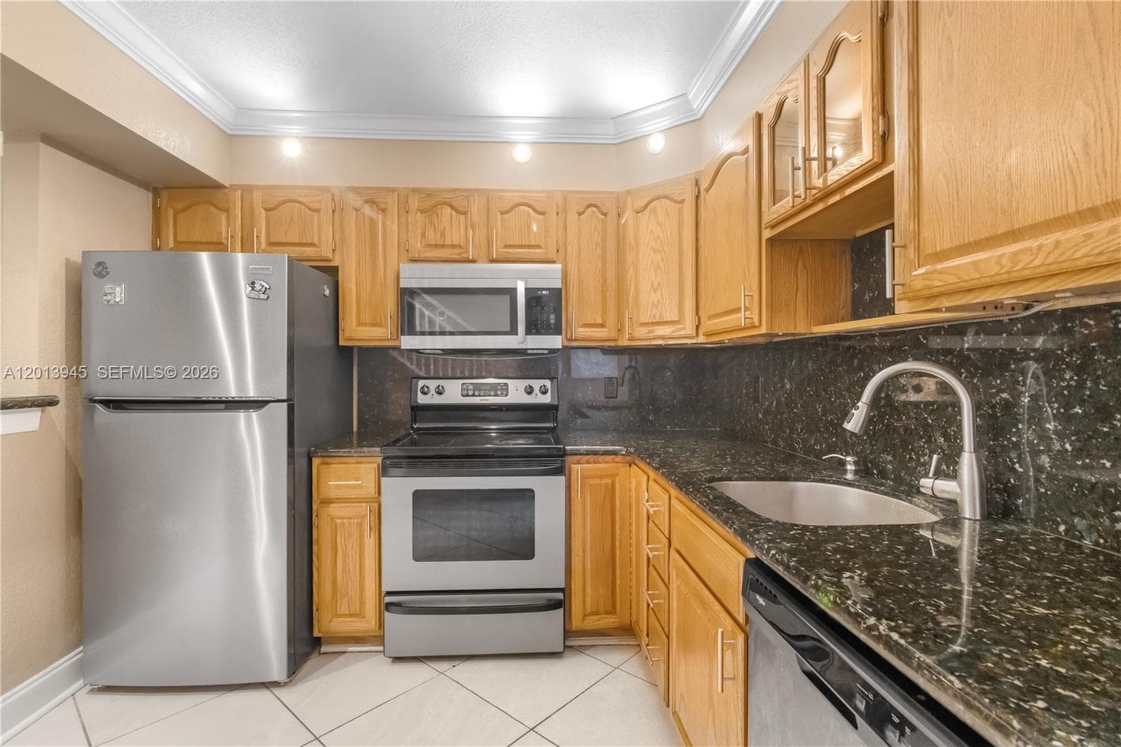 Coral Reef Townhouses Con, Palmetto Bay, FL — 7
