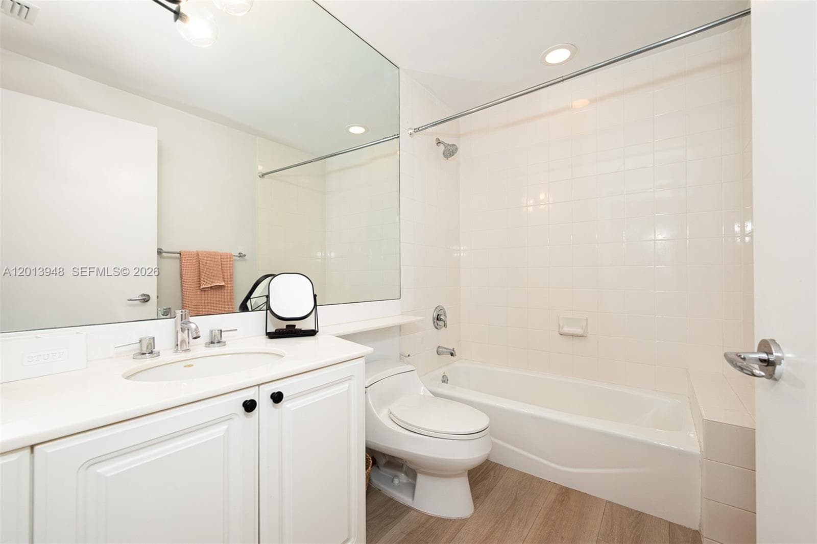 733 Crandon Blvd # 406, Key Biscayne FL 33149 — 18