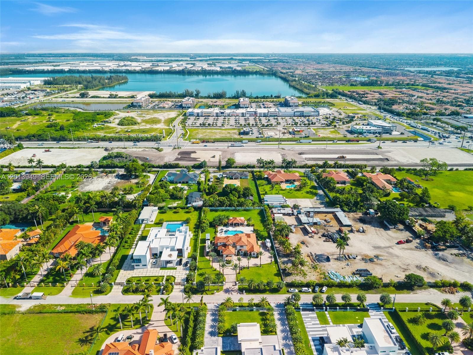9861 NW 135th St, Hialeah Gardens FL 33018 — 53