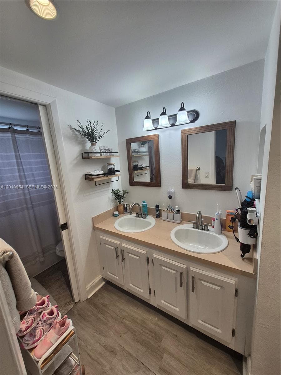 1975 NE 135th St # 2H, North Miami FL 33181 — 12