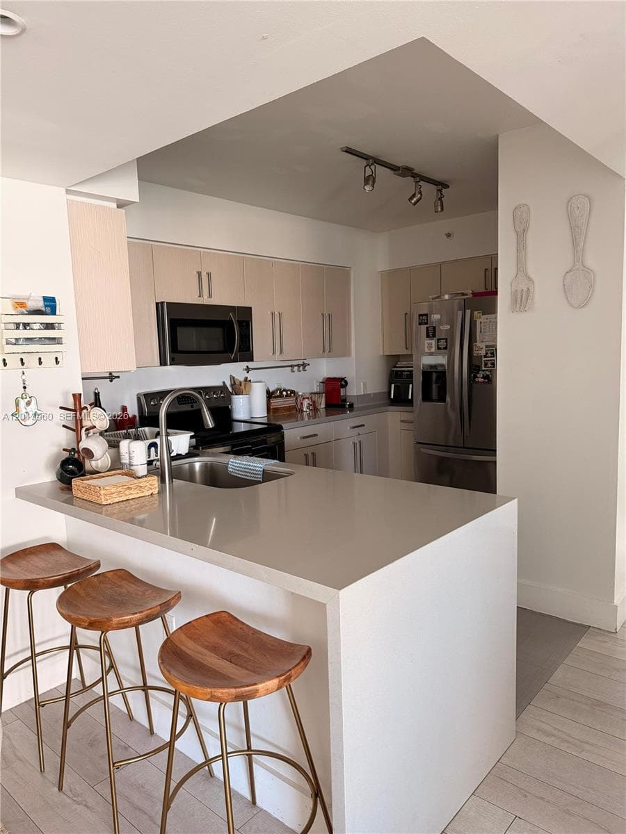 1155 Brickell Bay Dr # 2904, Miami FL 33131 — 5
