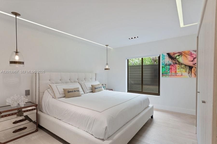 7972 Biscayne Point Cir, Miami Beach FL 33141 — 16