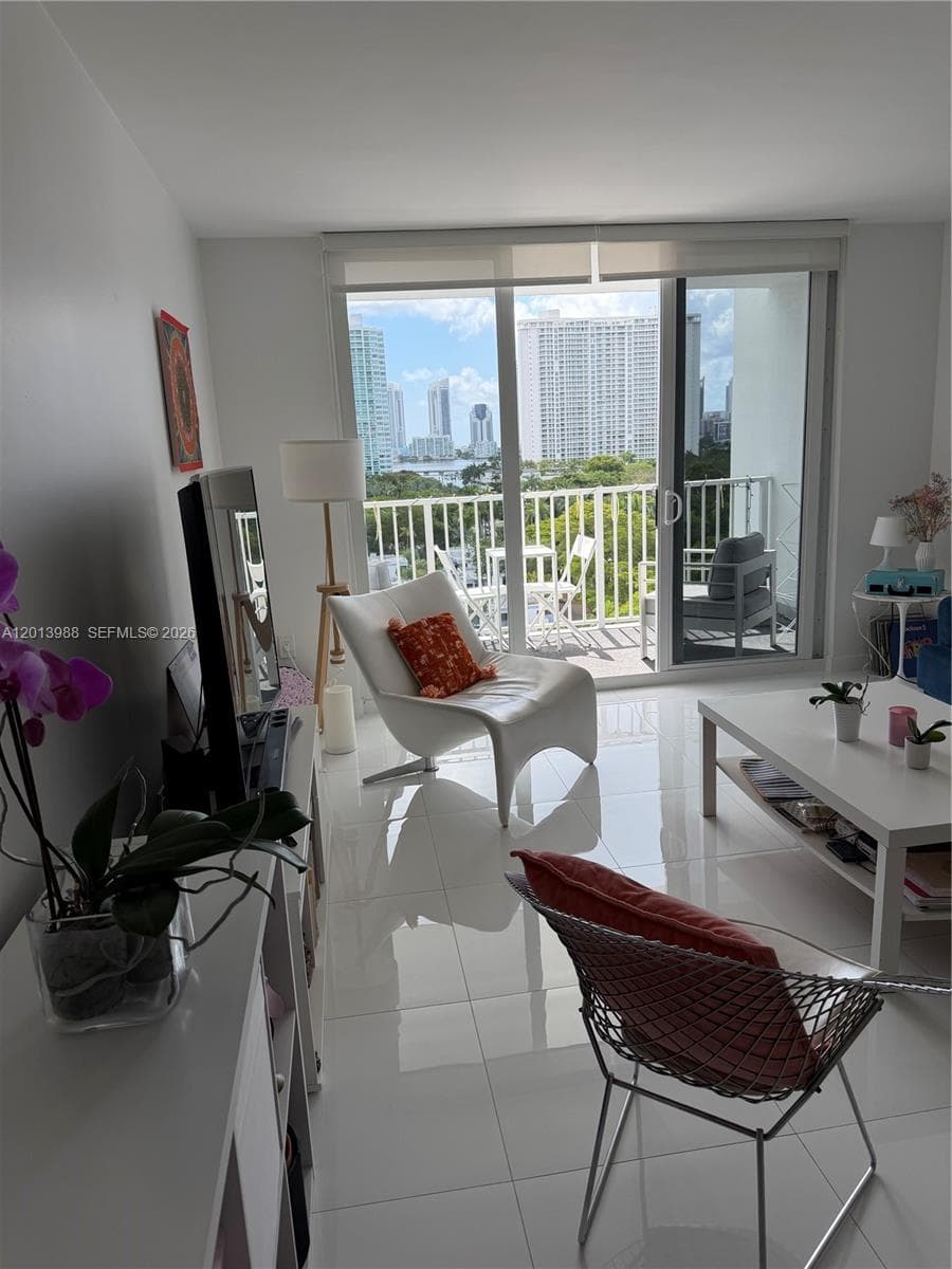 2851 NE 183rd St # 1107E, Aventura FL 33160 — 1