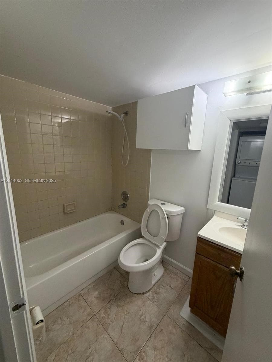 20825 NE 8th Ct # 19, Miami FL 33179 — 5