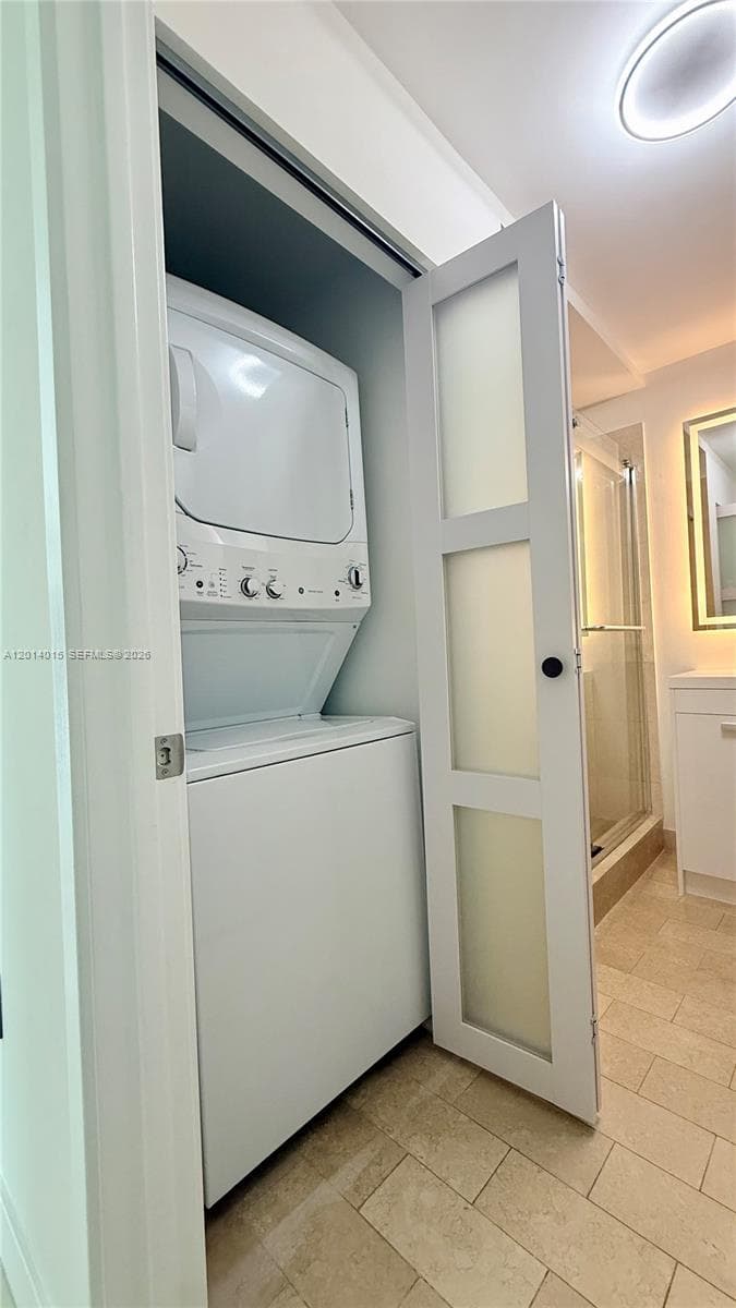 79 SW 12th St # 4008S, Miami FL 33130 — 12