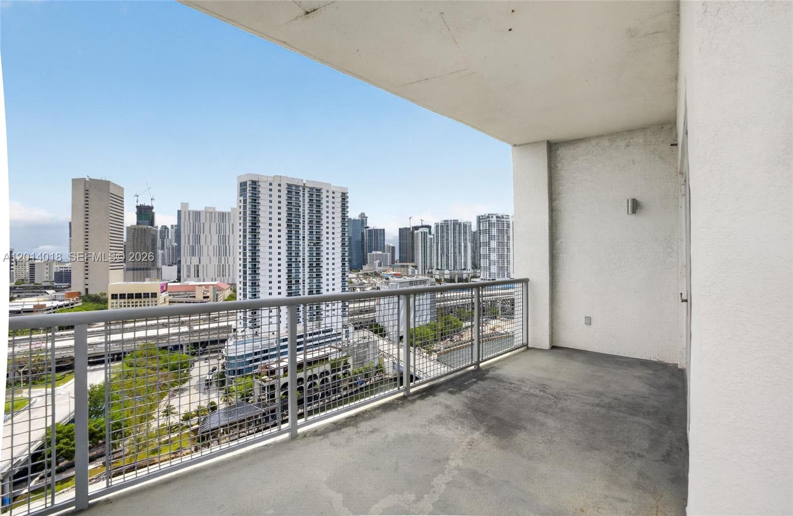 10 SW South River Dr, Miami FL 33130 — 21