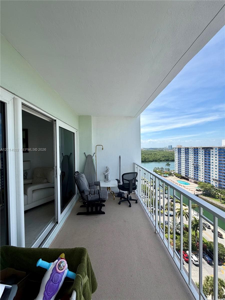 500 Bayview Dr # 1631, Sunny Isles Beach FL 33160 — 13