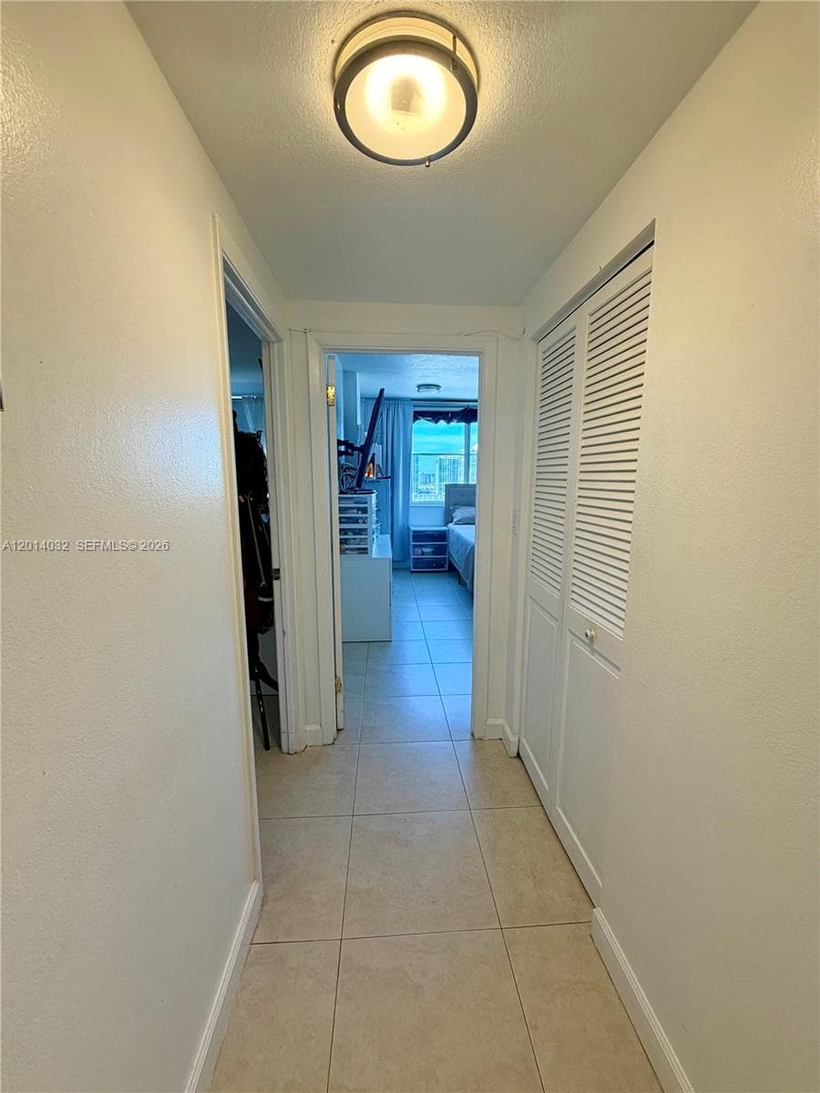 500 Bayview Dr # 1631, Sunny Isles Beach FL 33160 — 17