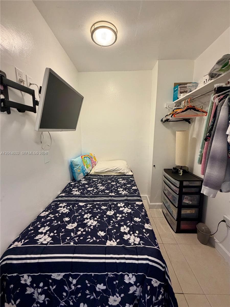 500 Bayview Dr # 1631, Sunny Isles Beach FL 33160 — 18