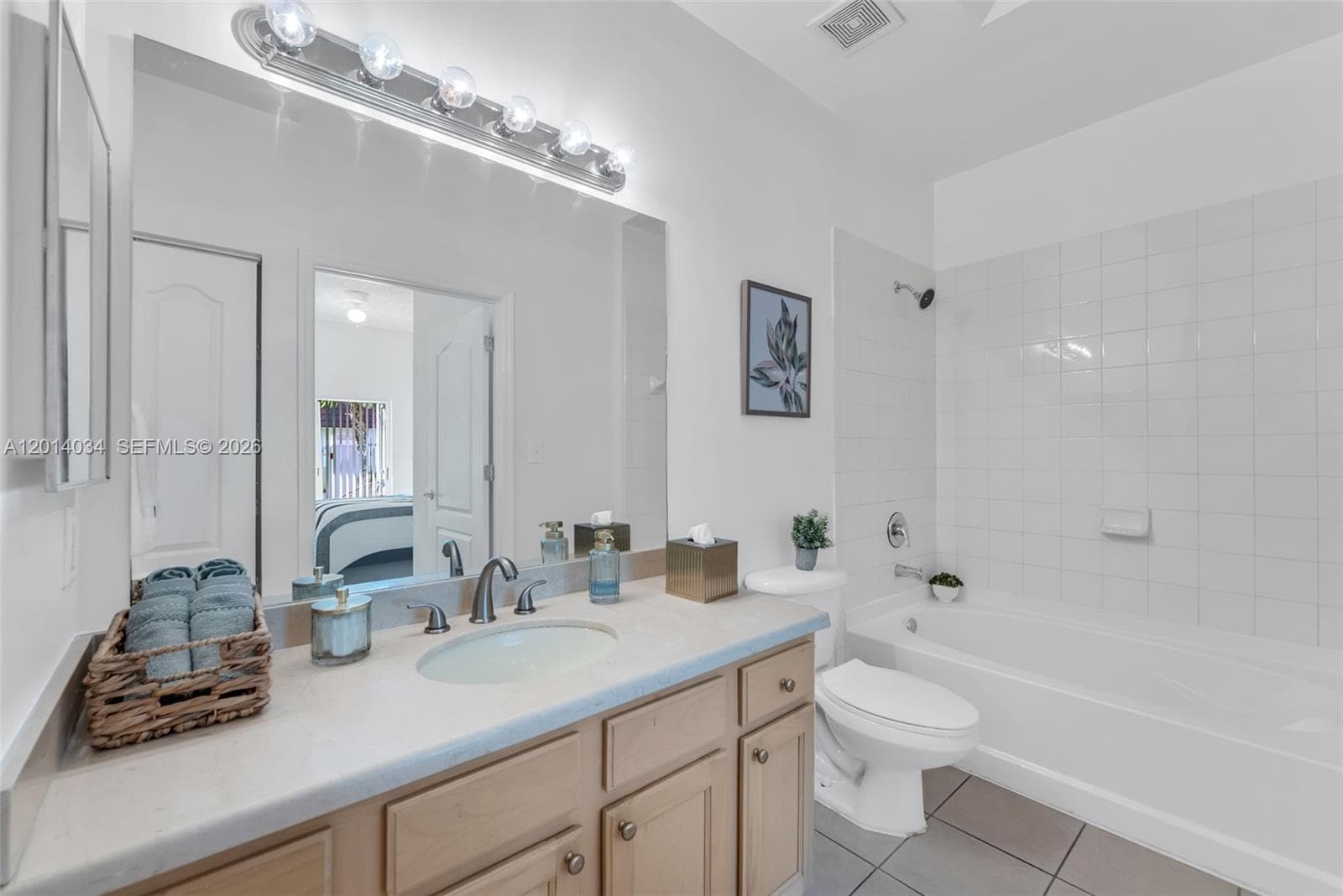 6001 SW 70th St # 412, South Miami FL 33143 — 14