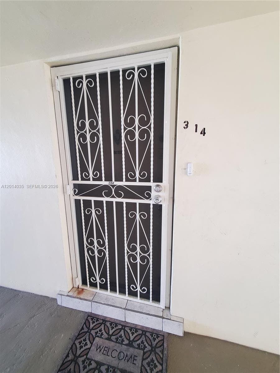 16801 NE 13th Ave # 314, Miami FL 33162 — 1
