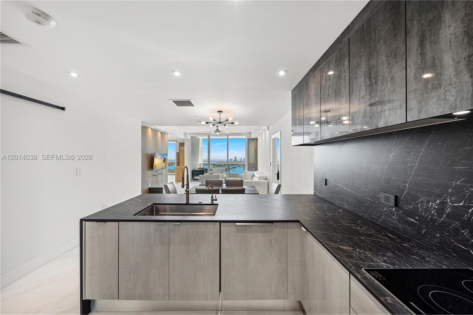 900 Biscayne Blvd # 4202, Miami FL 33132 — 23
