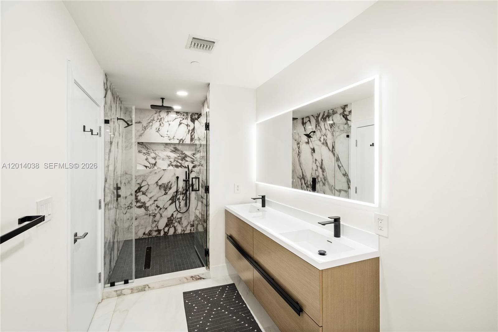 900 Biscayne Blvd # 4202, Miami FL 33132 — 6