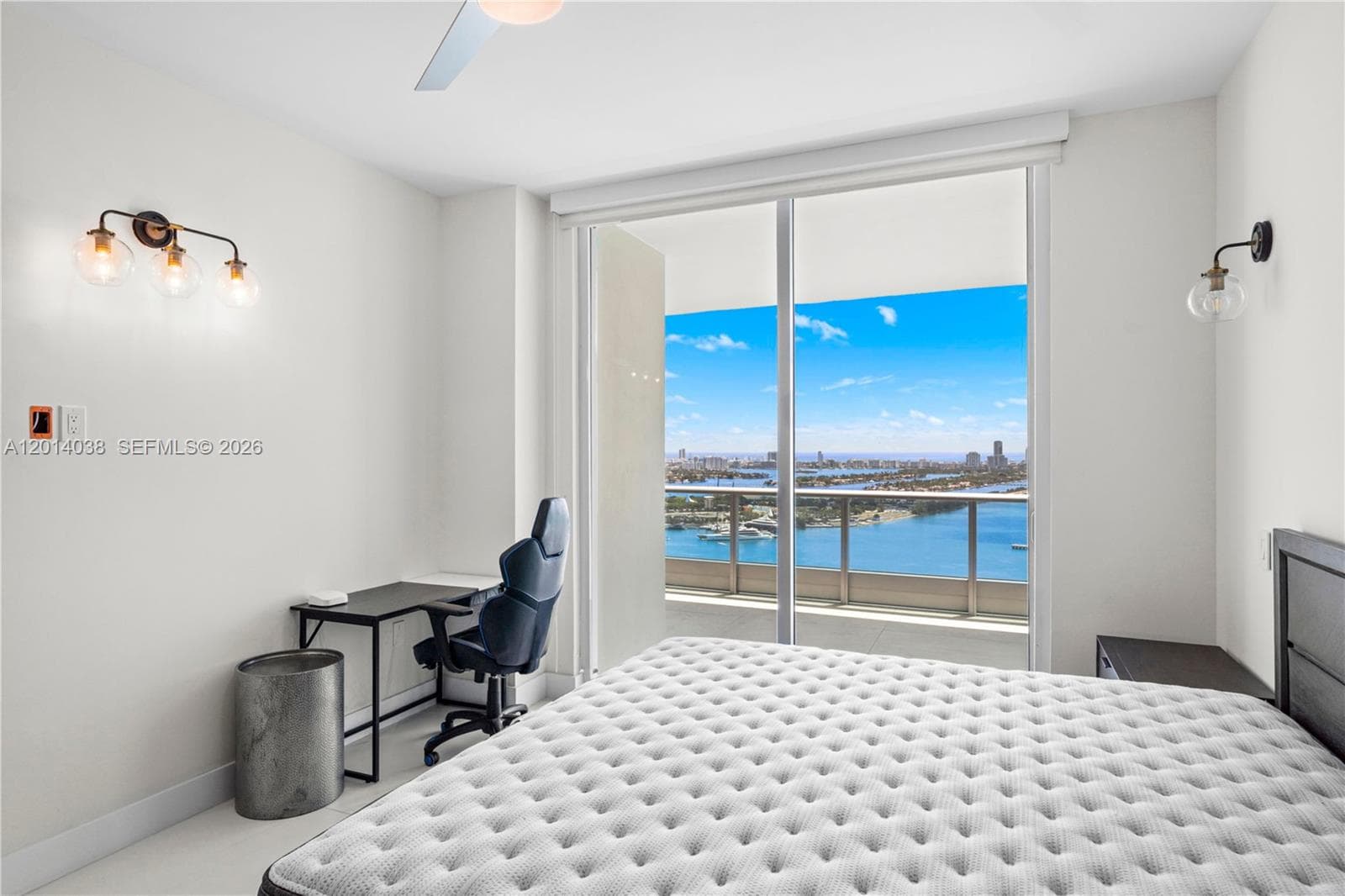 900 Biscayne Blvd # 4202, Miami FL 33132 — 43