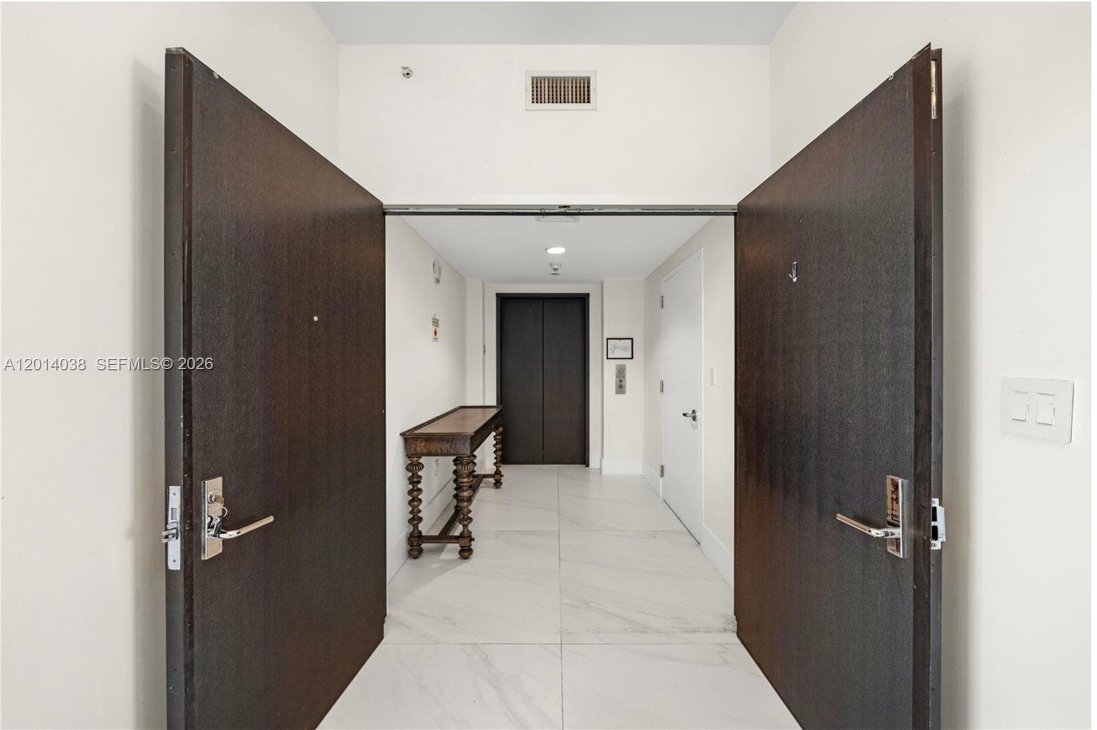 900 Biscayne Blvd # 4202, Miami FL 33132 — 49