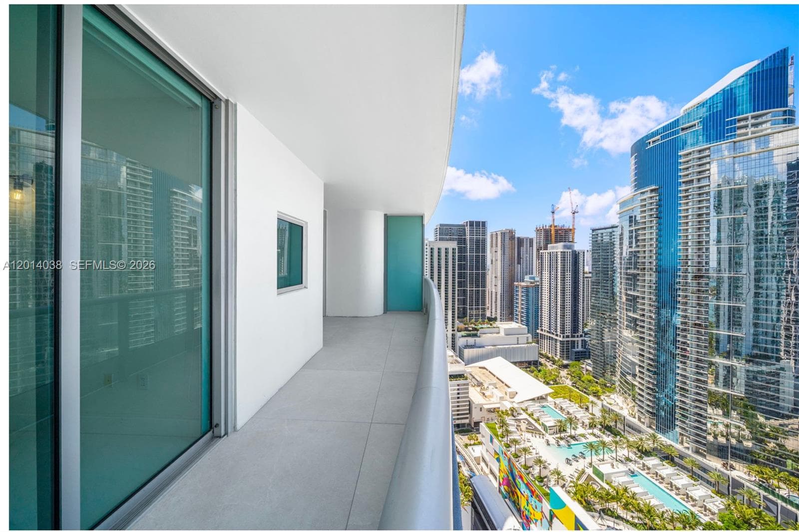 900 Biscayne Blvd # 4202, Miami FL 33132 — 35