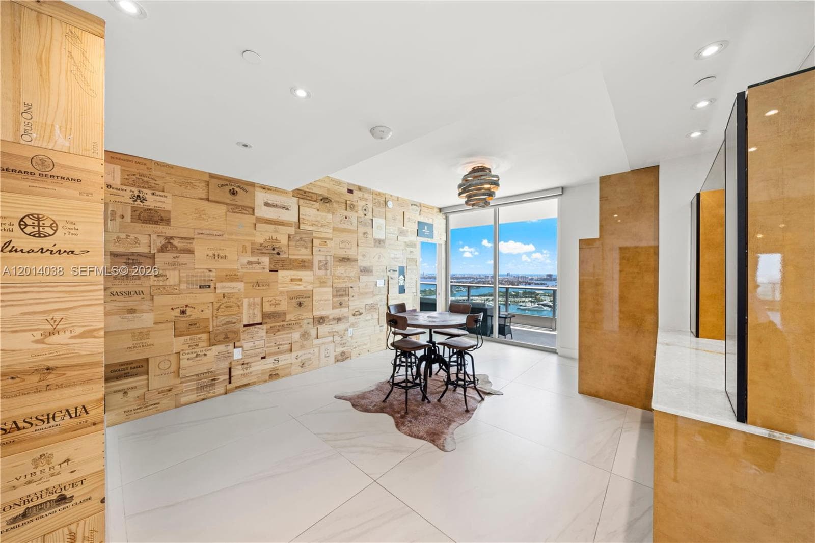 900 Biscayne Blvd # 4202, Miami FL 33132 — 31
