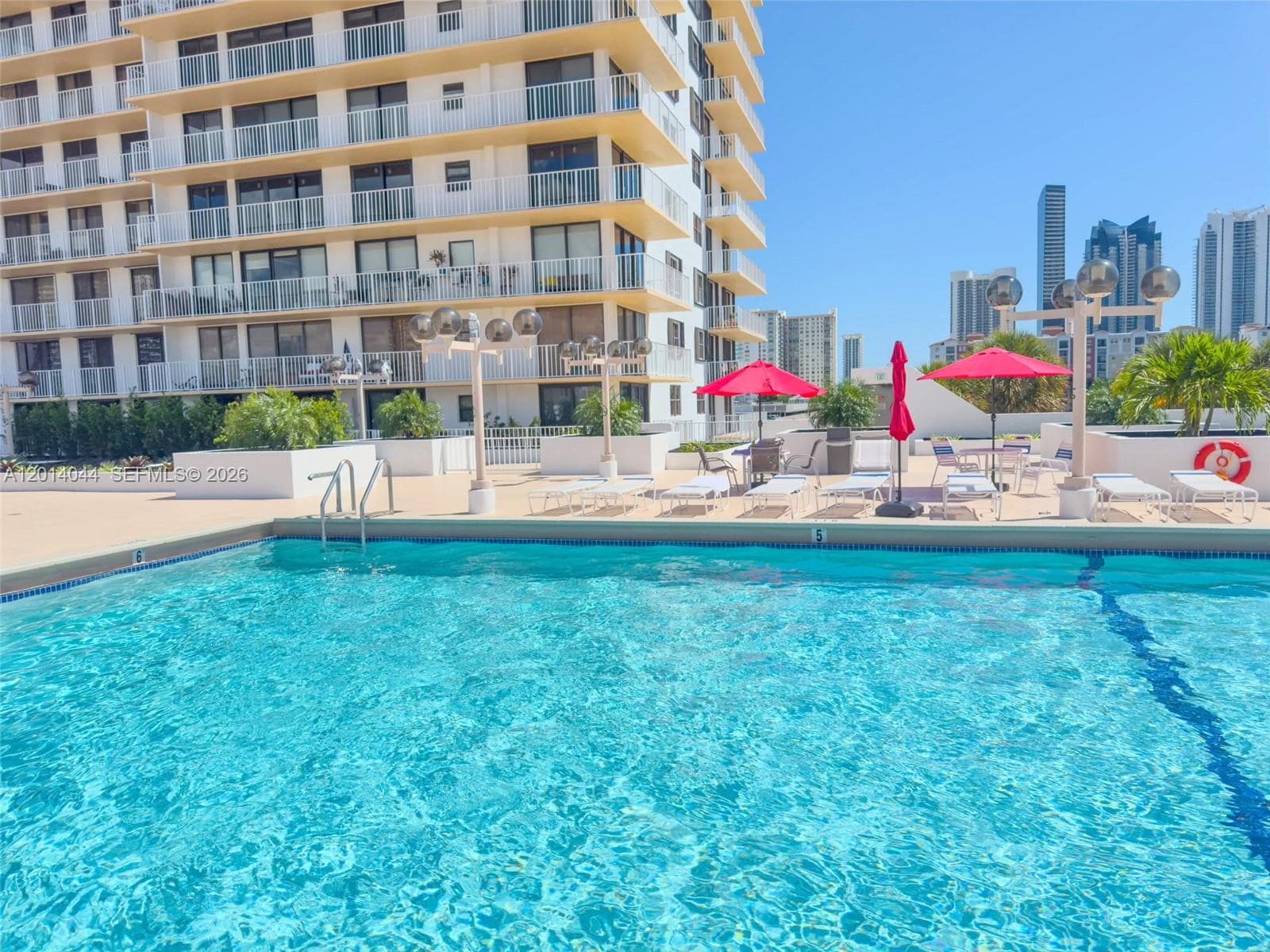 290 174 ST # 1519, Sunny Isles Beach FL 33160 — 9