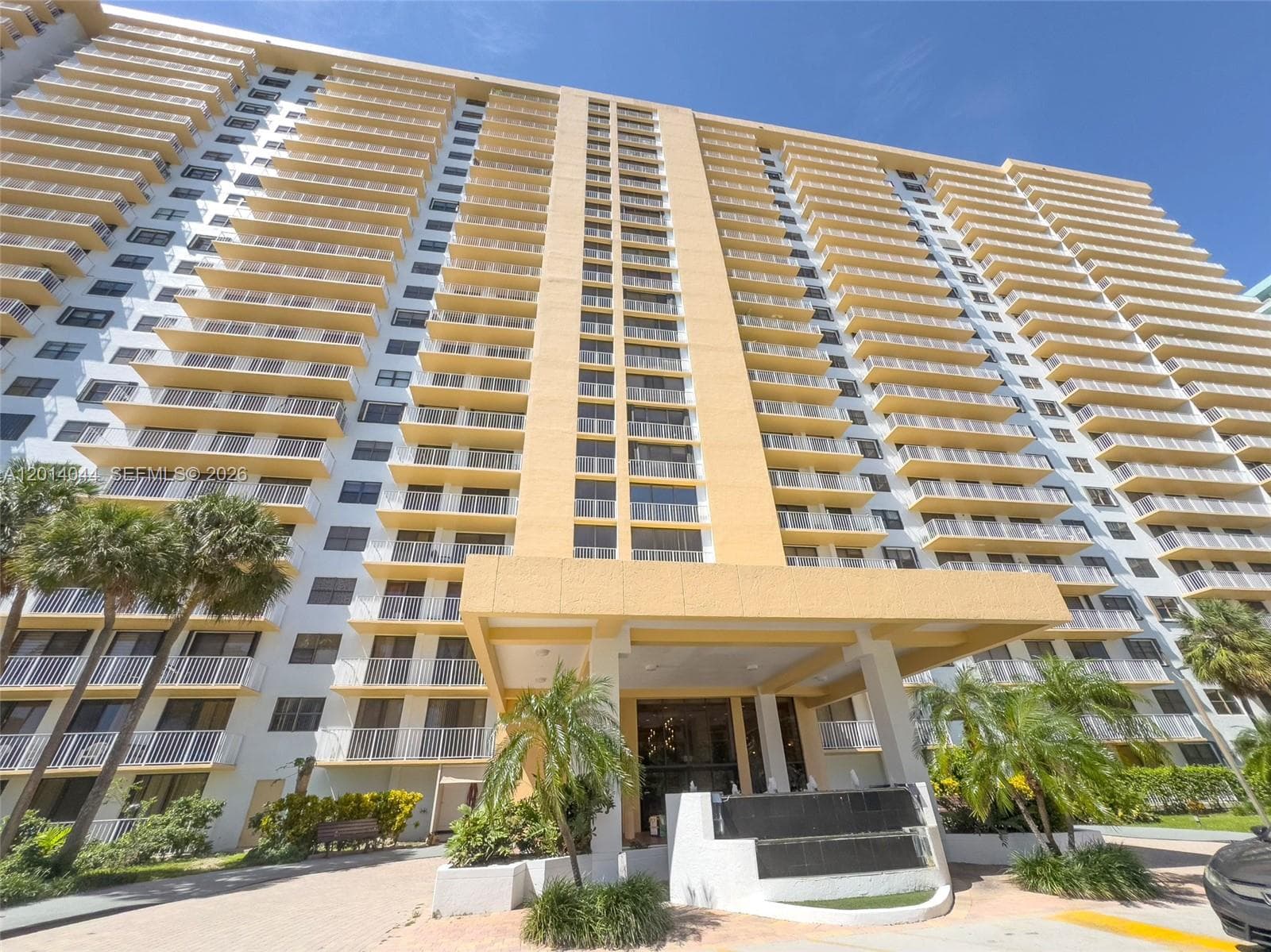 290 174 ST # 1519, Sunny Isles Beach FL 33160 — 10