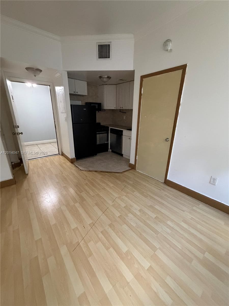 1342 Drexel Ave # 205, Miami Beach FL 33139 — 2