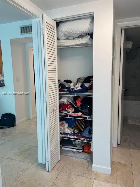 31 SE 5th St # 303, Miami FL 33131 — 22
