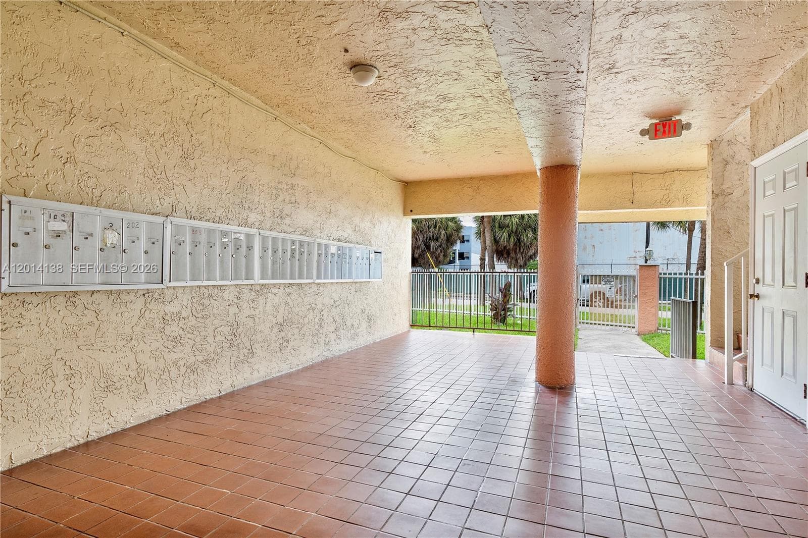 2400 NW 16th St Rd, Miami FL 33125 — 29